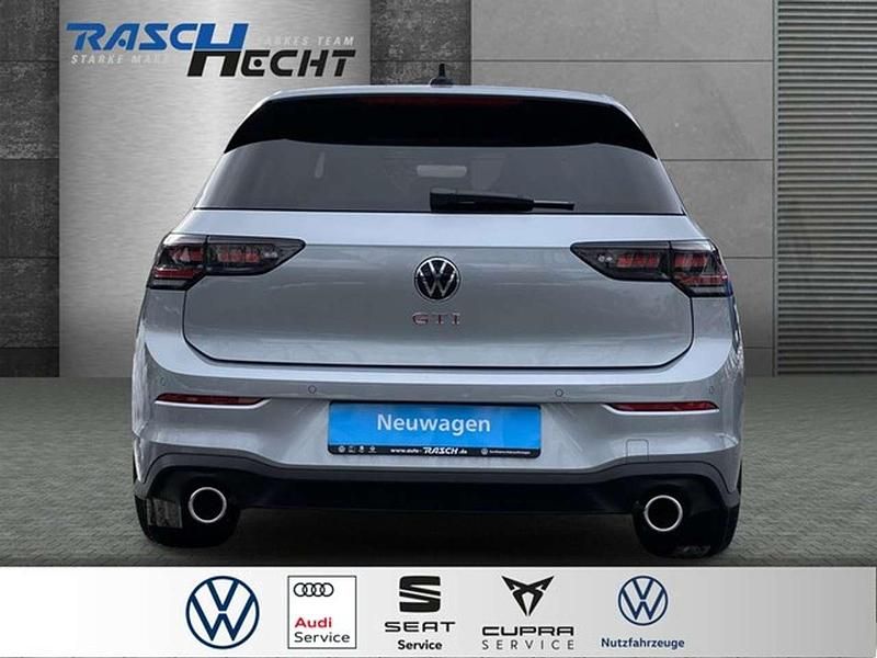 Neu VW Golf Style 265 PS (194 kW) 2026 Oyster silver metallic Limousine