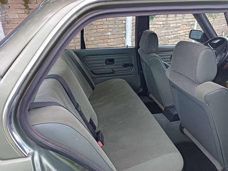 Gebraucht BMW 316 101 PS (74 kW) 1987 Grün Limousine