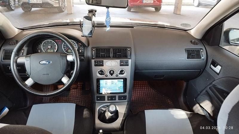 Gebraucht Ford Mondeo 125 PS (91 kW) 2001 Blau Limousine