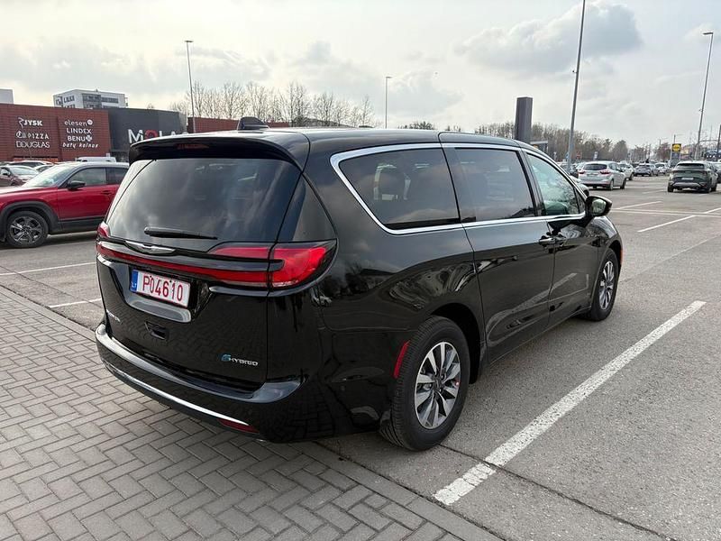 Gebraucht Chrysler Pacifica 266 PS (195 kW) 2025 Schwarz Van