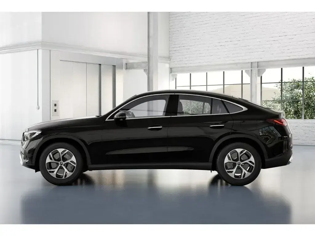 Gebraucht Mercedes GLC300e 204 PS (150 kW) 2024 Schwarz SUV