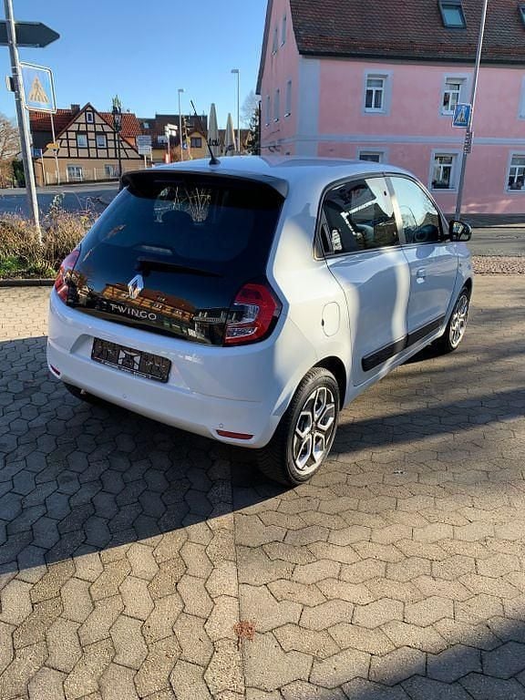 Gebraucht Renault Twingo Equilibre 65 PS (47 kW) 2022 Weiß Kleinwagen