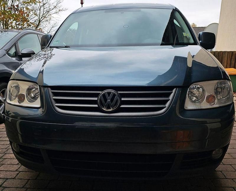 Grau Gebraucht 2008 VW Caddy Family Van / Kleinbus | 2.500 € (Teuer) - Bild 1/4