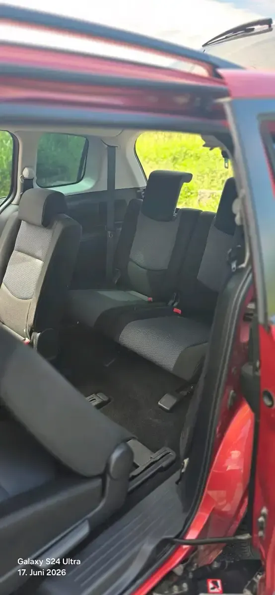Gebraucht Mazda 5 143 PS (105 kW) 2007 Rot Van / Kleinbus