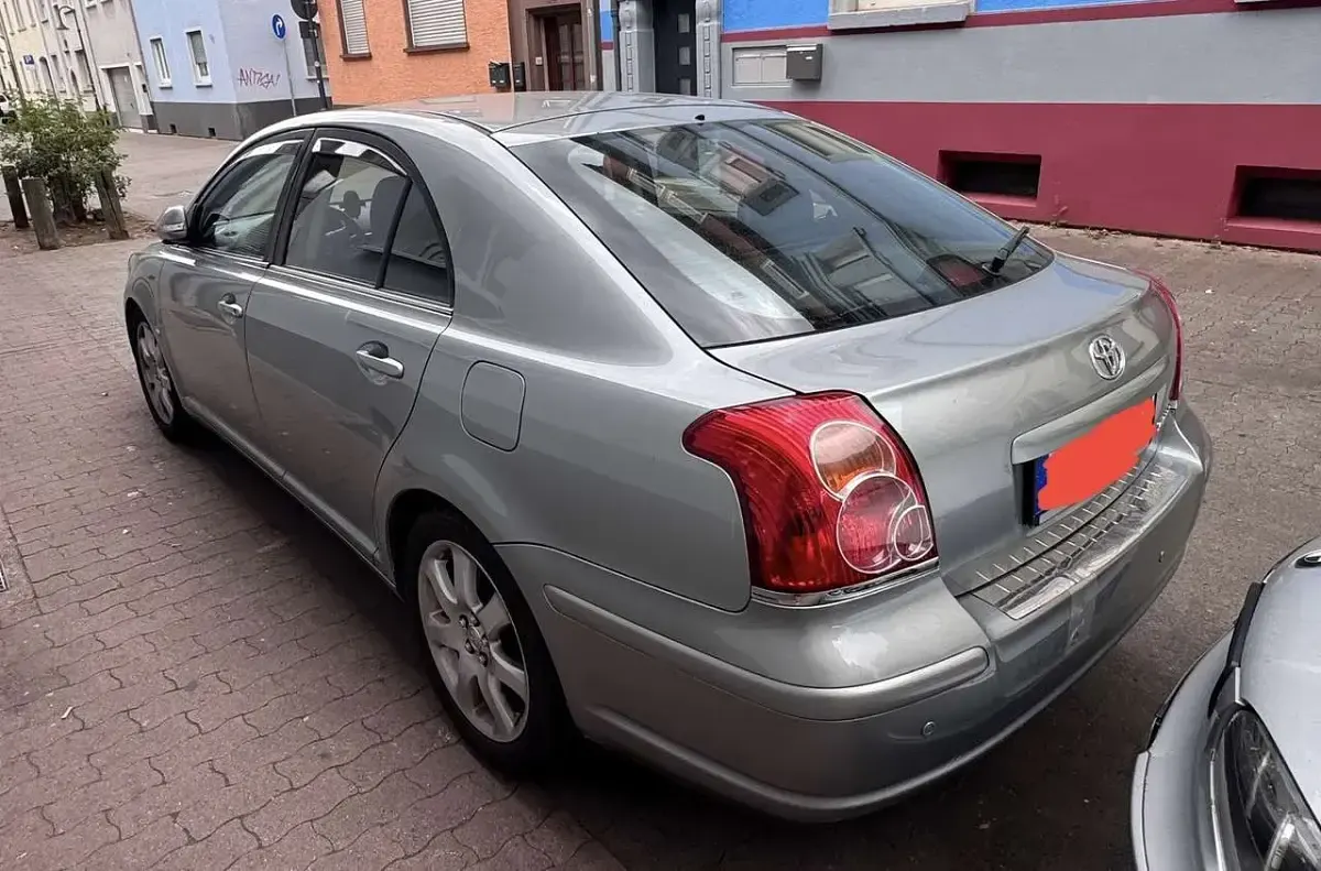 Gebraucht Toyota Avensis Sol 147 PS (108 kW) 2007 Grau Coupé