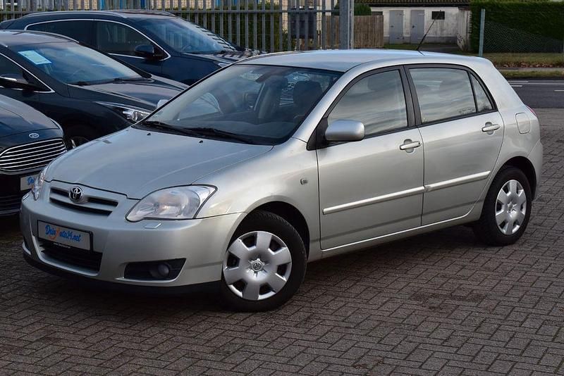 Silber Gebraucht 2005 Toyota Corolla Executive Limousine | 2.990 € (Fairer Preis) - Bild 1/4