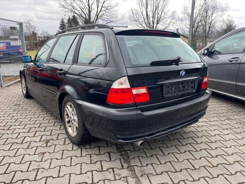 Gebraucht BMW 318 143 PS (105 kW) 2002 Schwarz Kombi