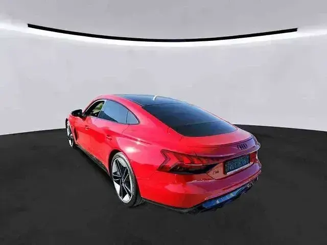 Gebraucht Audi RS e-tron GT Ambiente 439 kW (598 PS) 2022 Rot Limousine