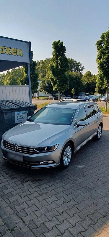 Gebraucht VW Passat Highline 150 PS (110 kW) 2016 Silber Kombi