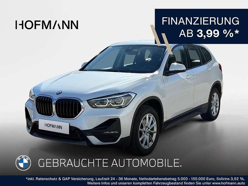 Mineralweiß metallic Gebraucht 2022 BMW X1 Advantage SUV | 25.890 € (Fairer Preis) - Bild 1/2