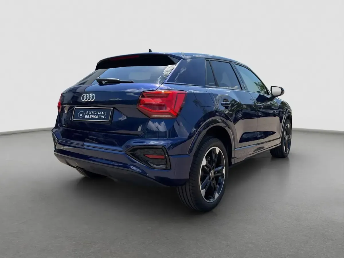 Gebraucht Audi Q2 Advanced Plus 150 PS (110 kW) 2025 Navarrablau metallic SUV