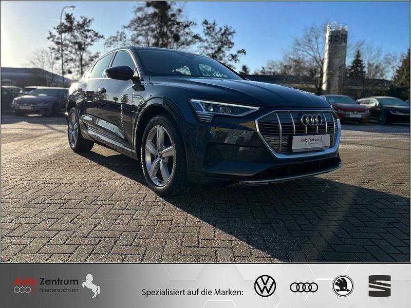 Gebraucht Audi e-tron Sportback Advanced 300 kW (408 PS) 2022 Blau SUV