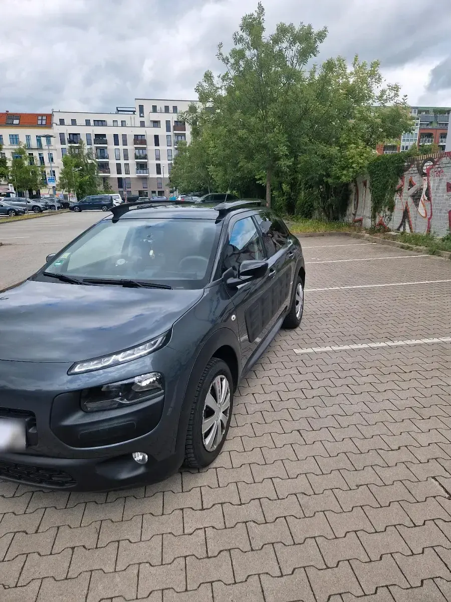 Gebraucht Citroën C4 82 PS (60 kW) 2015 Grau SUV