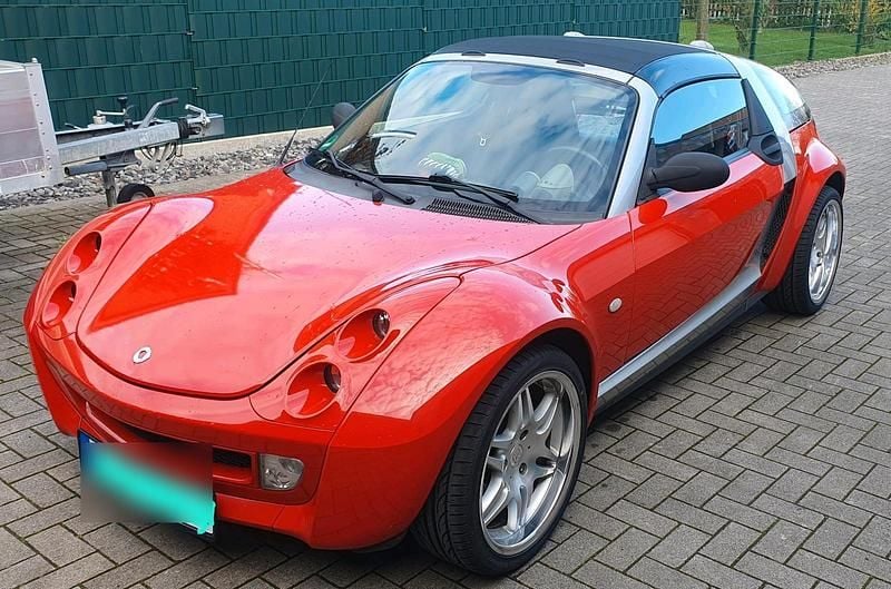 Rot Gebraucht 2006 Smart Roadster Cabrio | 6.900 € (Fairer Preis) - Bild 1/4