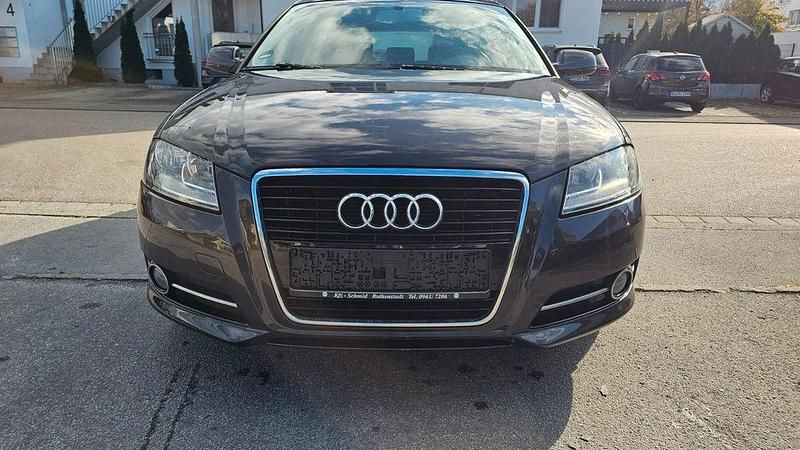 Gebraucht Audi A3 Ambiente 105 PS (77 kW) 2010 Schwarz Limousine