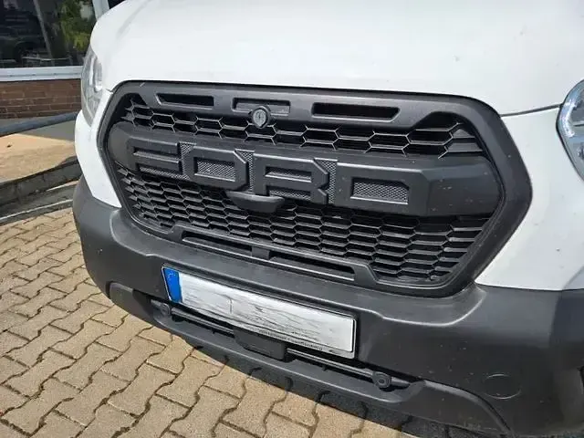 Gebraucht Ford Transit Trend 131 PS (96 kW) 2020 Weiß Van
