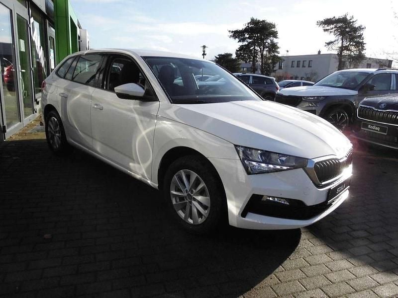 Candyweiß Gebraucht 2023 Skoda Scala Ambition Kleinwagen | 17.890 € (Fairer Preis) - Bild 1/4