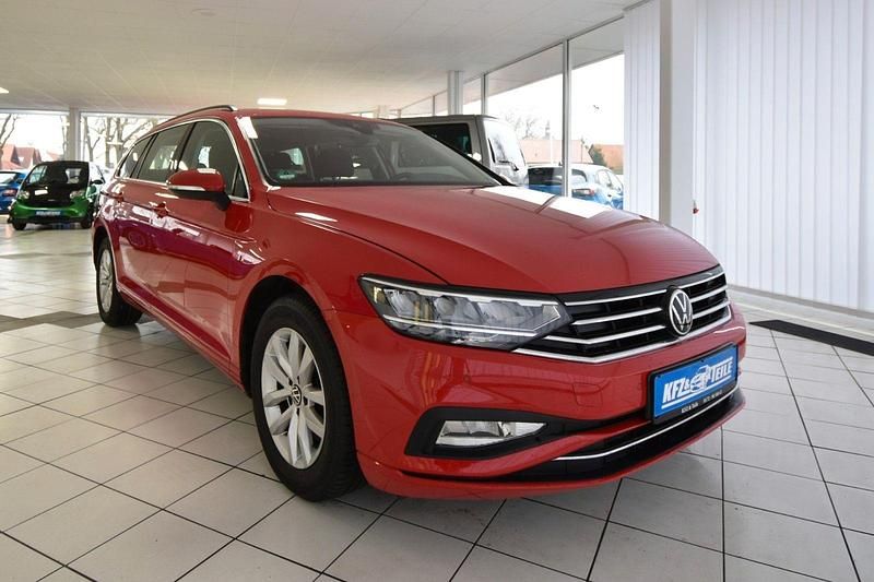 Gebraucht VW Passat Business 122 PS (89 kW) 2021 Rot Kombi