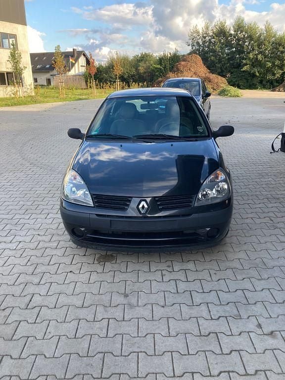 Gebraucht Renault Clio II Authentique 58 PS (42 kW) 2004 Schwarz Limousine