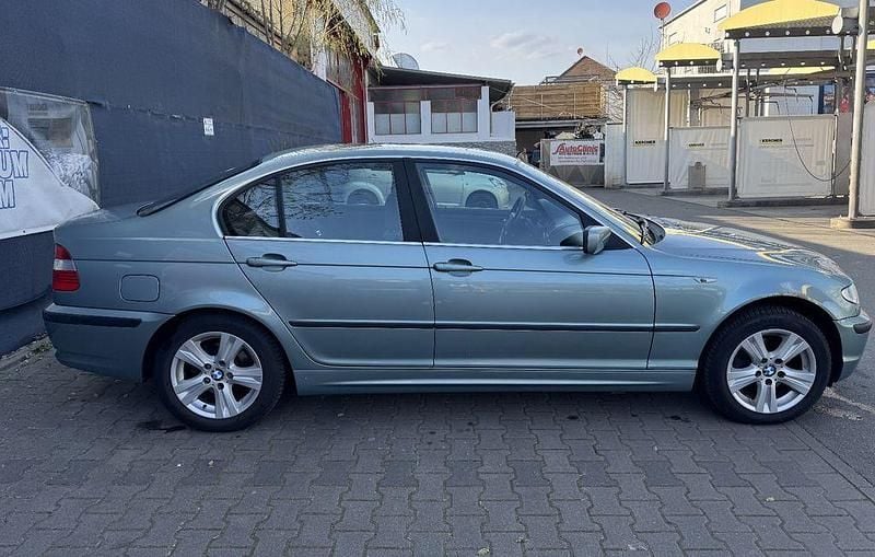 Gebraucht BMW 320 170 PS (125 kW) 2002 Grün Limousine