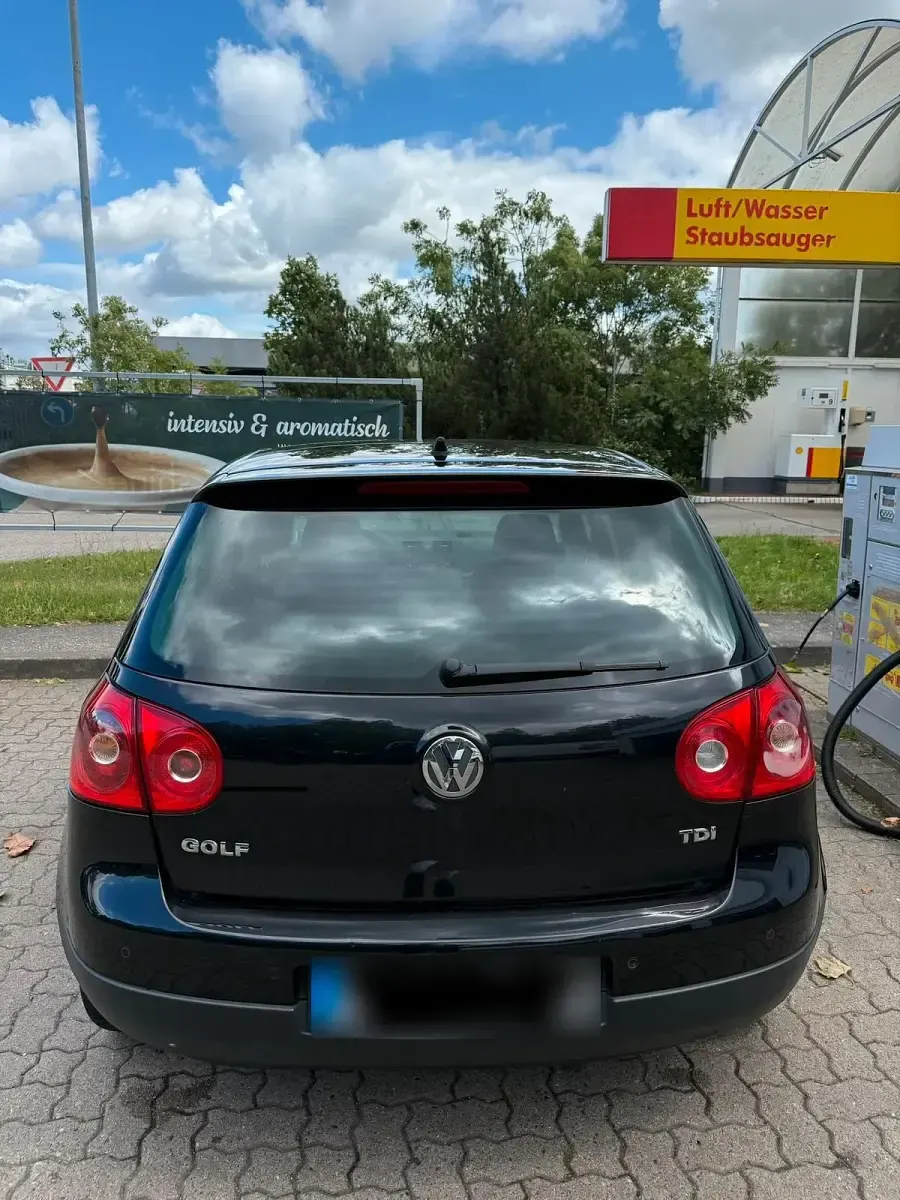 Gebraucht VW Golf V 105 PS (77 kW) 2007 Schwarz Kleinwagen