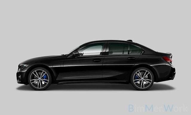 Gebraucht BMW 330e M Sport 252 PS (185 kW) 2021 Saphirschwarz Limousine