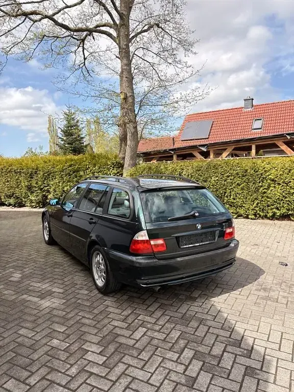 Gebraucht BMW 318 143 PS (105 kW) 2004 Grün Kombi