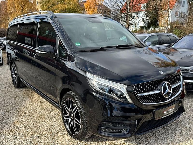 Schwarz Gebraucht 2021 Mercedes V300 Exclusive Van / Kleinbus | 58.980 € (Superpreis) - Bild 1/4