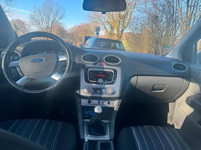 Usata Ford Focus 74 CV (54 kW) 2008 Nero Berlina