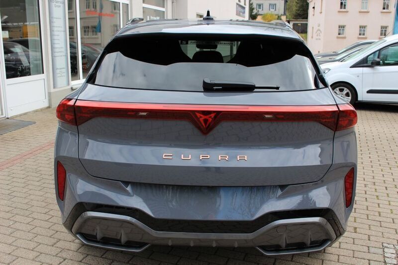 Second-hand Cupra Terramar 150 CP (110 kW) 2025 Gri SUV