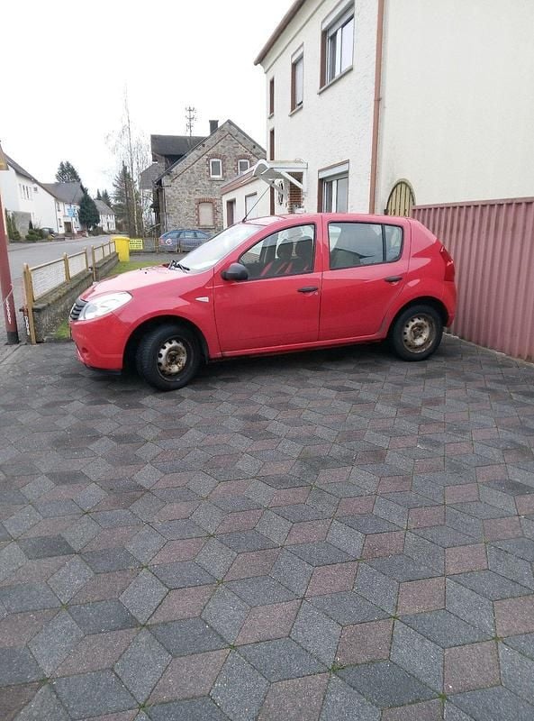 Gebraucht Dacia Sandero Basis 75 PS (55 kW) 2009 Rot Kleinwagen