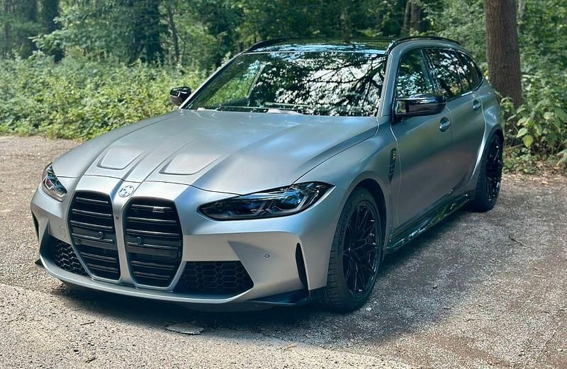 Grau Gebraucht 2024 BMW M3 Shadowline Kombi | 89.900 € (Guter Preis) - Bild 1/4