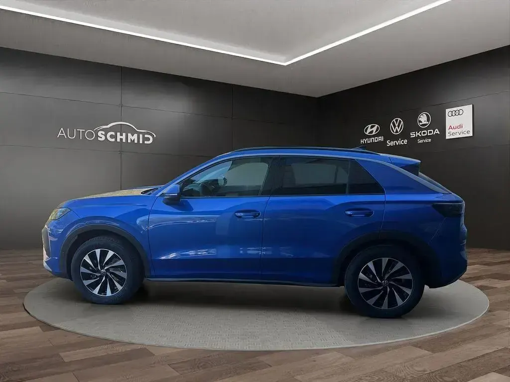 Neu VW T-Roc Life 150 PS (110 kW) 2026 Celestial blue metallic SUV
