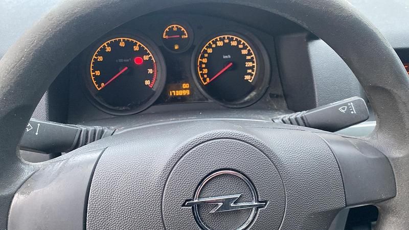 Usata Opel Astra 2009 Bianco Berlina
