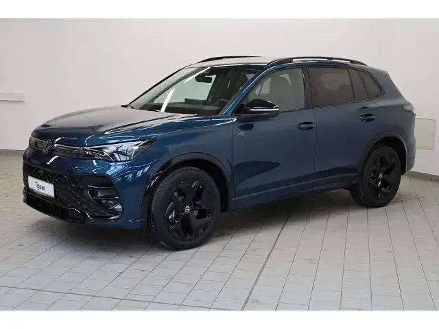 Neu VW Tiguan R-line 150 PS (110 kW) 2026 Blau SUV