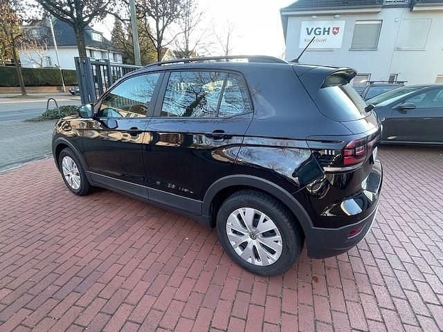Gebraucht VW T-Cross 95 PS (69 kW) 2022 Deep black perleffekt SUV