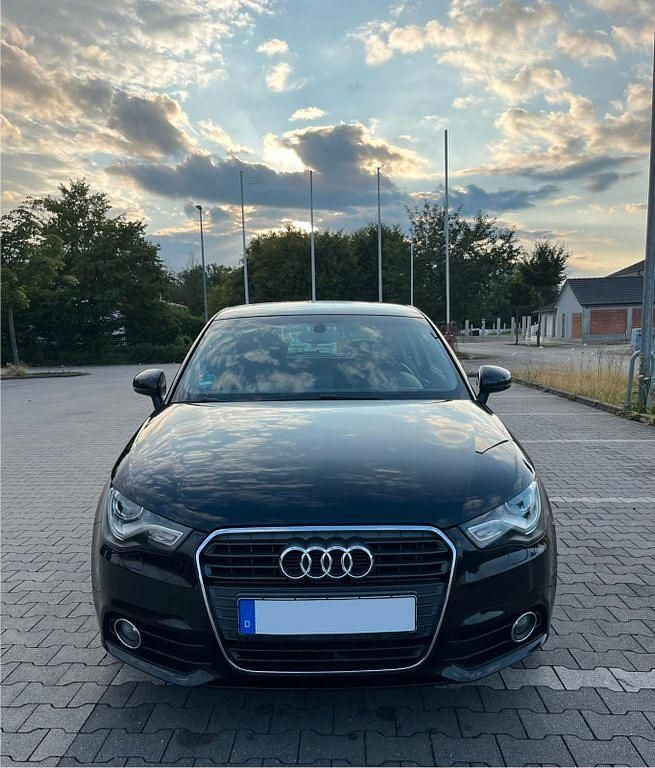 Gebraucht Audi A1 Attraction 86 PS (63 kW) 2014 Schwarz Kleinwagen