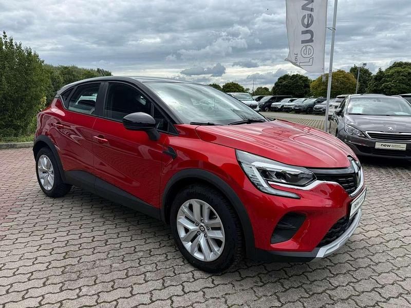 Gebraucht Renault Captur Equilibre 100 PS (73 kW) 2023 Dezirrot metallic, black pear SUV