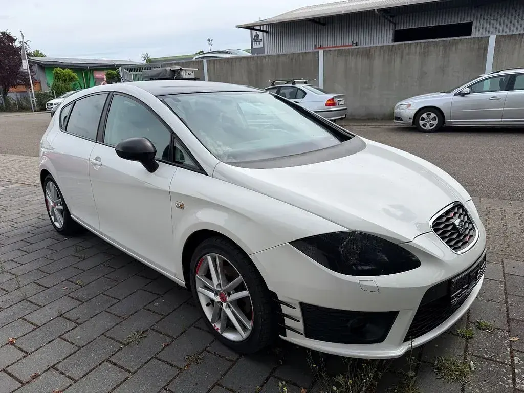 Gebraucht Seat Leon FR 160 PS (117 kW) 2012 Weiß Limousine