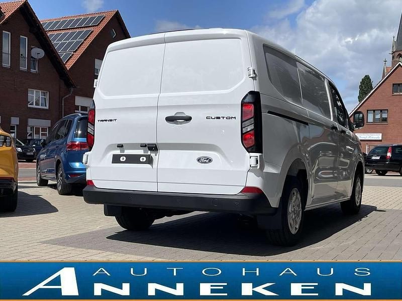 Gebraucht Ford Transit Custom Trend 110 PS (80 kW) 2025 Weiß Van / Kleinbus