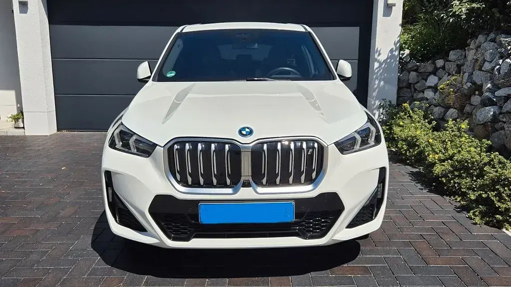 Gebraucht BMW iX1 Performance 230 kW (313 PS) 2023 Weiß SUV