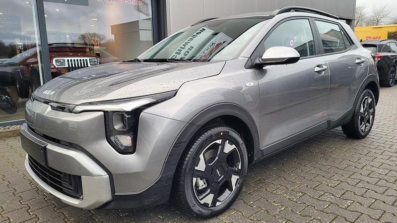 Neu Kia Stonic 101 PS (74 kW) 2025 Grey astro m7g SUV