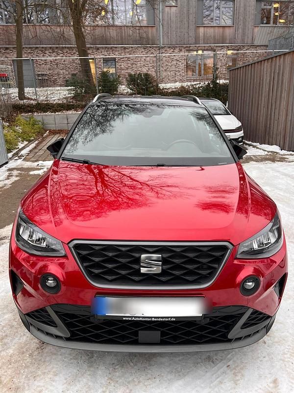 Rot Gebraucht 2022 Seat Arona FR SUV | 17.500 € (Guter Preis) - Bild 1/4