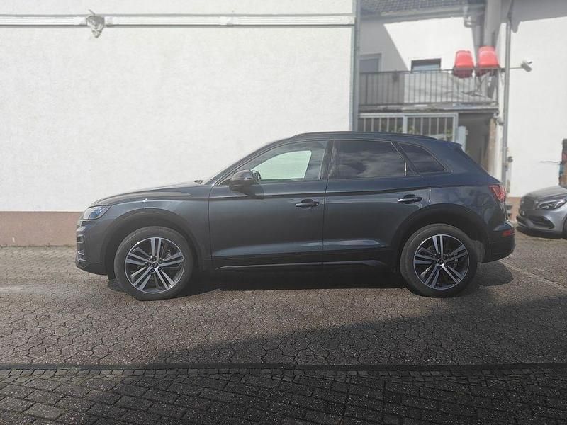 Gebraucht Audi Q5 Basis 204 PS (150 kW) 2022 Grau SUV