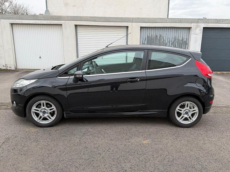 Gebraucht Ford Fiesta Trend 82 PS (60 kW) 2009 Schwarz Kleinwagen