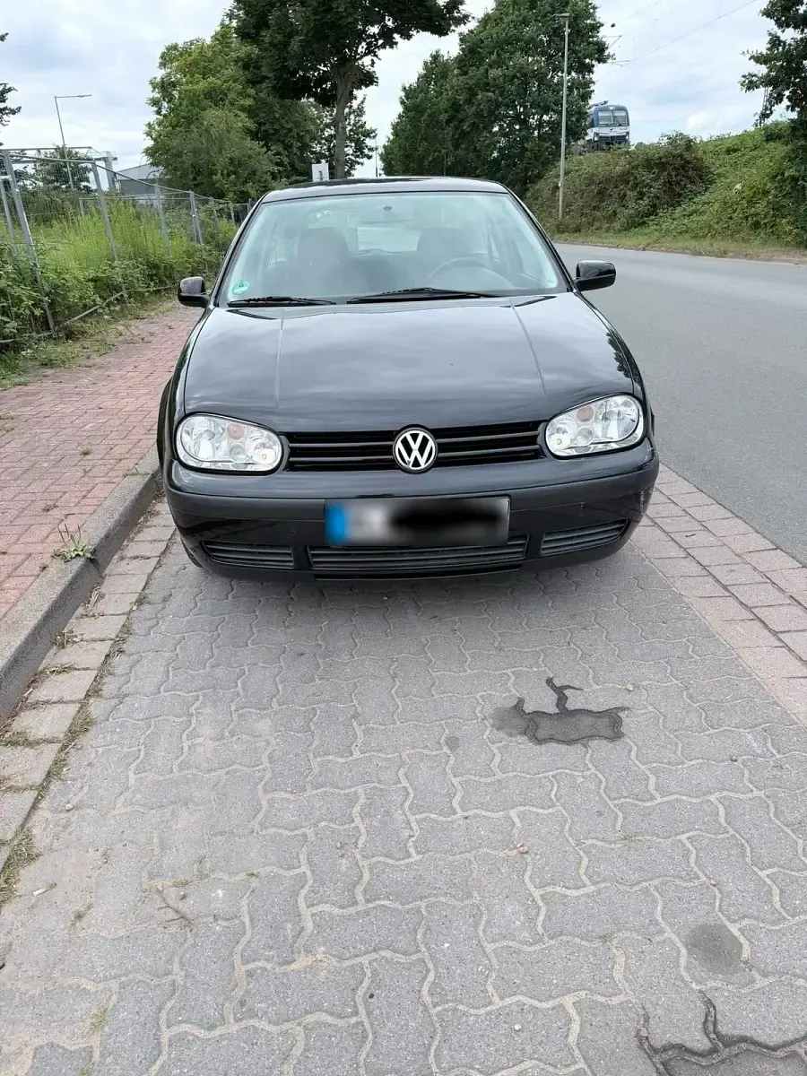 Gebraucht VW Golf IV 75 PS (55 kW) 1999 Schwarz Kleinwagen
