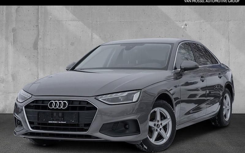 Gebraucht Audi A4 Sport 136 PS (100 kW) 2021 Grau Limousine