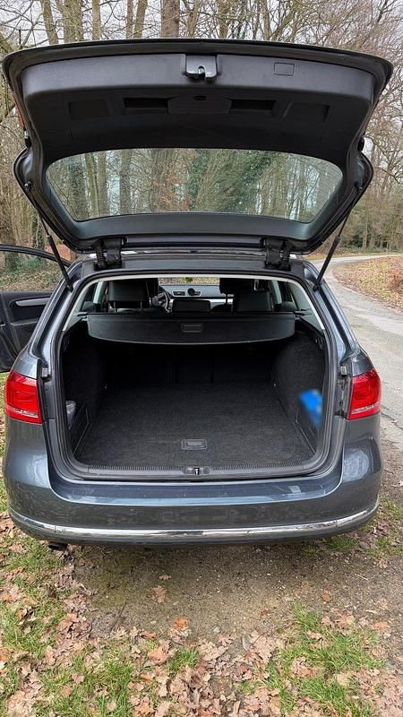 Gebraucht VW Passat Highline 105 PS (77 kW) 2011 Grau Kombi