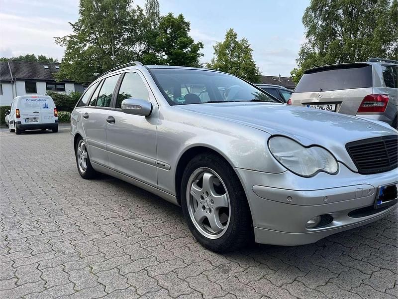 Gebraucht 2003 Mercedes C180 Classic Kombi | 1.950 € (Fairer Preis) - Bild 1/4