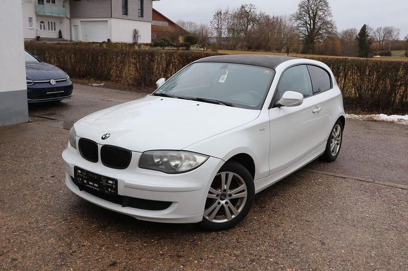 Gebraucht BMW 116 122 PS (89 kW) 2011 Weiß Kleinwagen